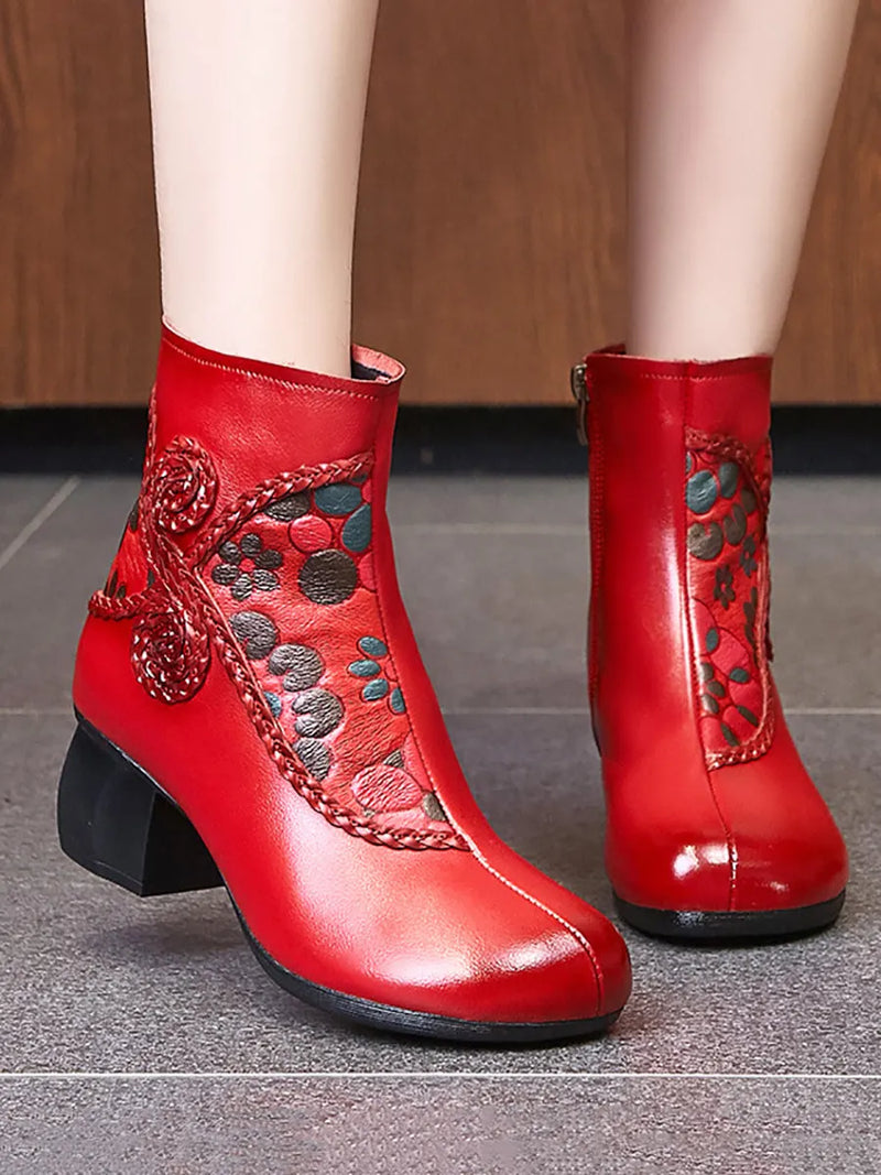Elegantly Styled Boots for Everyday Wear