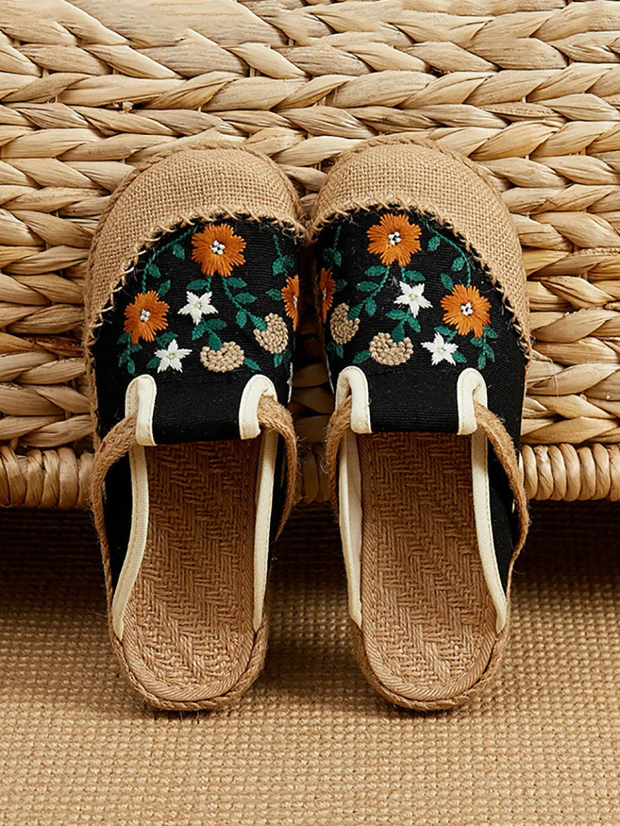 Effortlessly Elegant Slippers with a Timeless Design