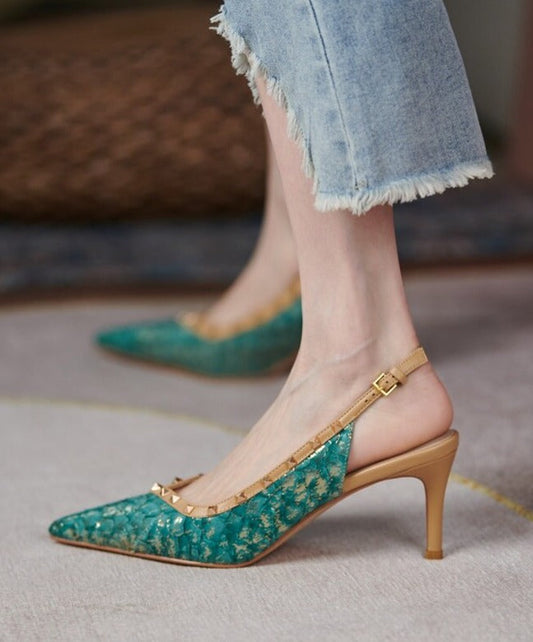 Beautifully Finished Heels in a Timeless Design