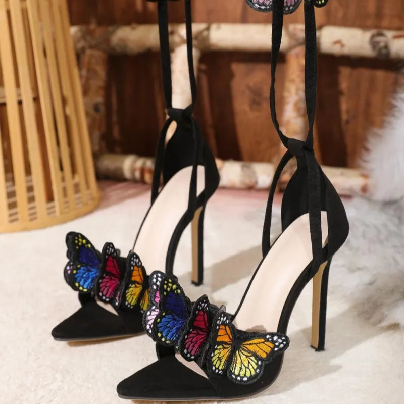 Subtly Elegant Shoes with a Refined Vintage Look