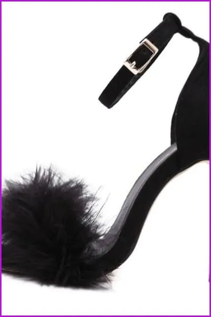 Casually Elegant Heels with a Refined Edge