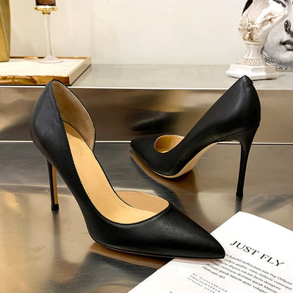 Classic Vintage Heels with a Flattering Fit