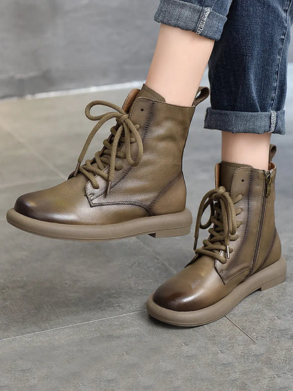 Beautifully Finished Boots in a Timeless Design