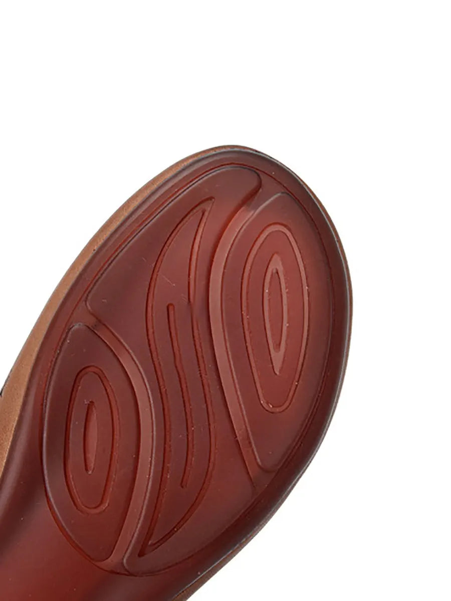 Classic Vintage Sandals with a Flattering Fit