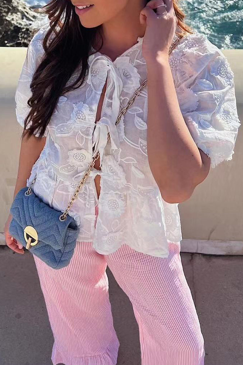 Sweet Lace Frenulum With Bow O Neck Tops