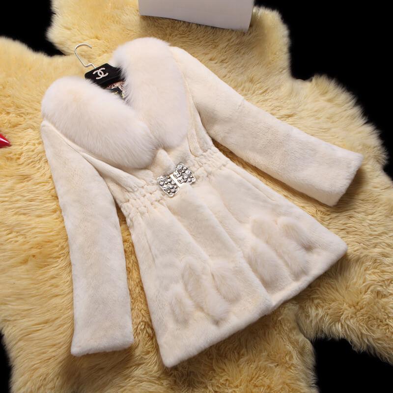 Effortless and Trendy Coat