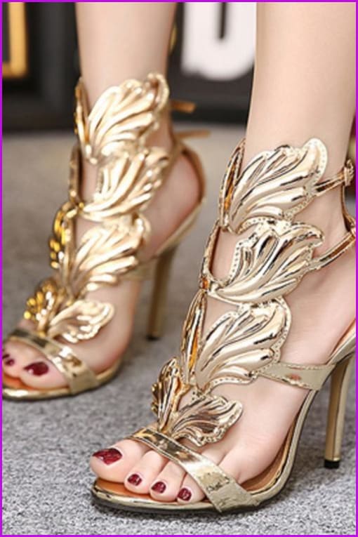 Beautifully Crafted Sandals in a Classic Style