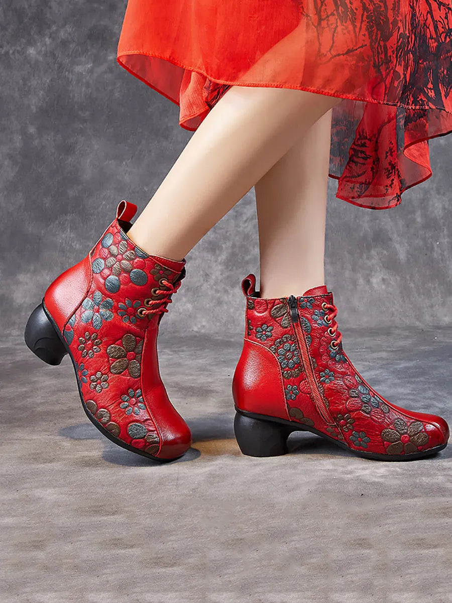 Subtly Elegant Boots with a Refined Vintage Look