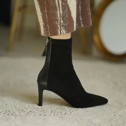 Beautifully Finished Heels in a Timeless Design
