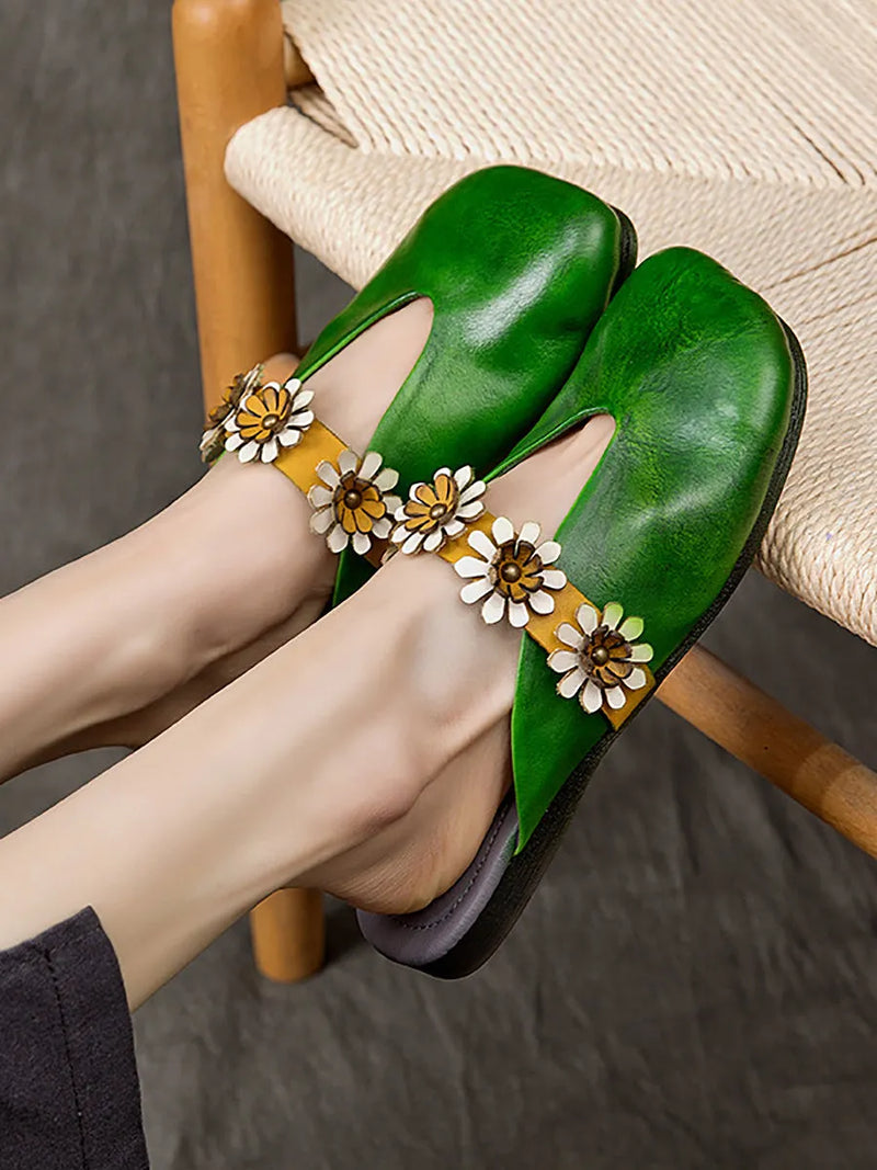 Effortlessly Elegant Slippers with a Timeless Design