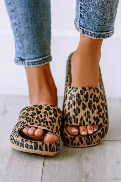 Beautifully Finished Slippers in a Timeless Design
