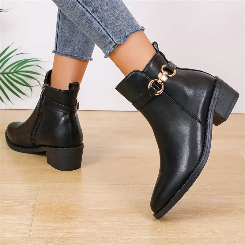 Classic Vintage Shoes with a Flattering Fit