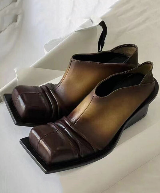 Finely Styled Heels with a Classic Vintage Look