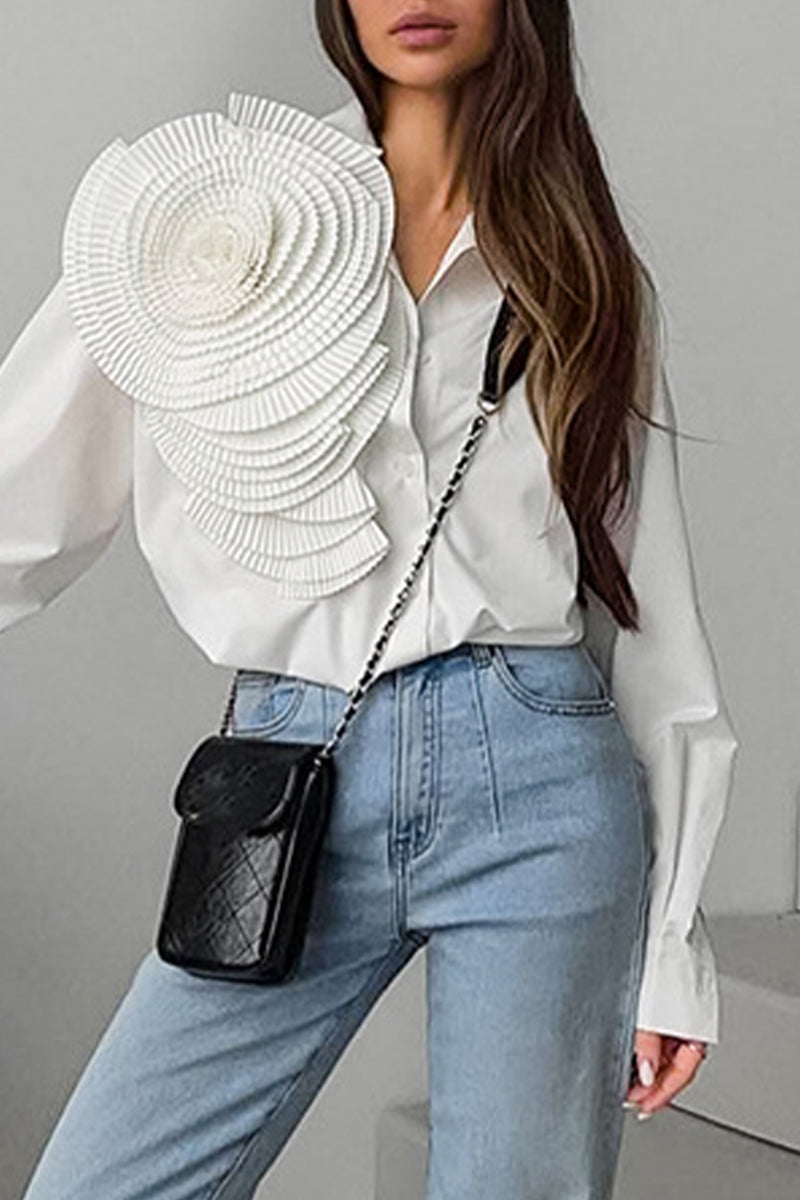 Flowers Three-dimensional Pattern Turndown Collar Tops