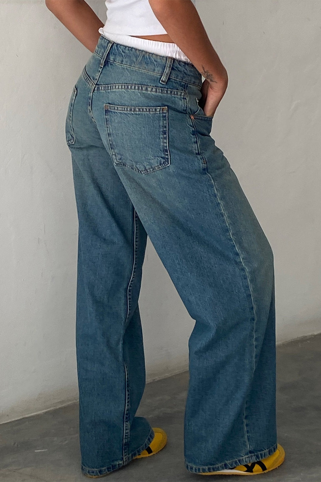 Low Rise Washed Straight Jeans