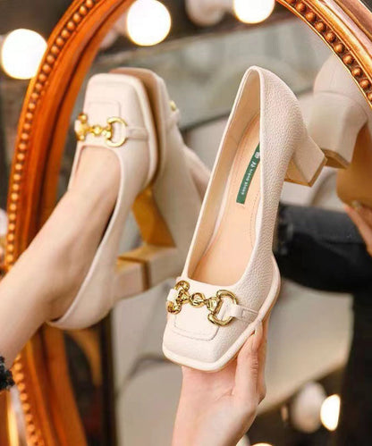 Classic Vintage Heels with a Flattering Fit