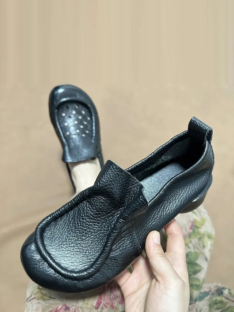 Classic Vintage Shoes with a Flattering Fit