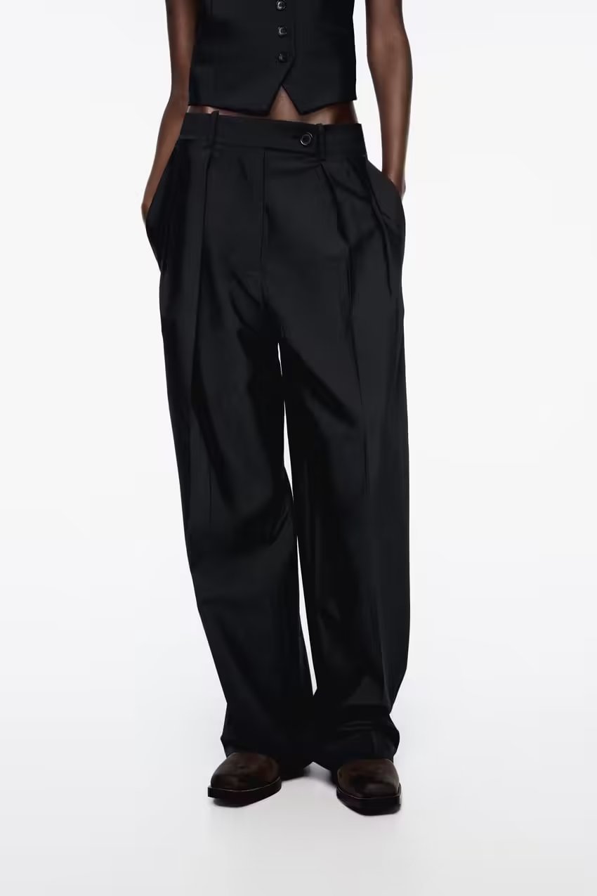 Fall Street Short Vest Pants Suit – Autumn Outfit for Fashionable