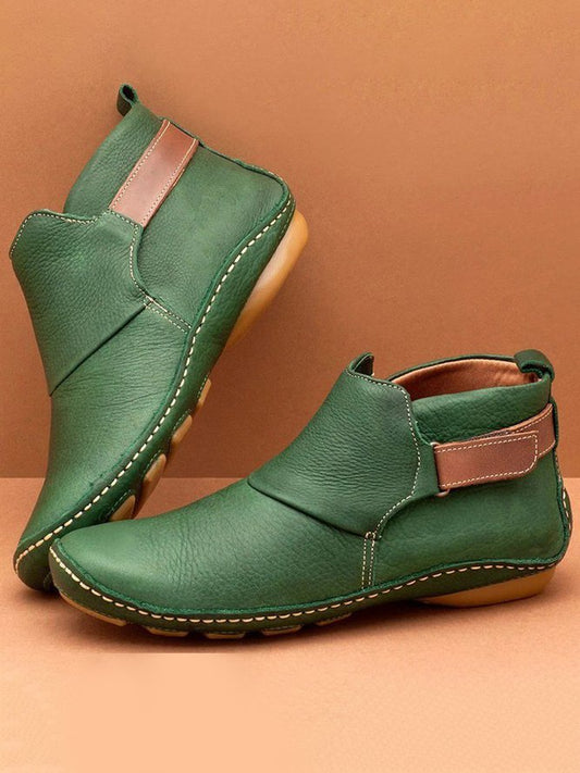 Finely Styled Boots with a Classic Vintage Look