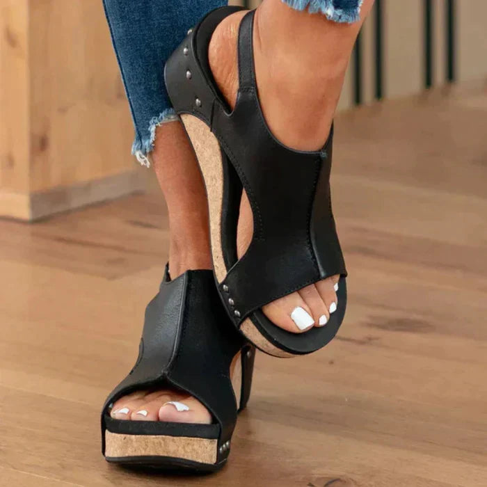 KS | Elegant summer wedge sandals