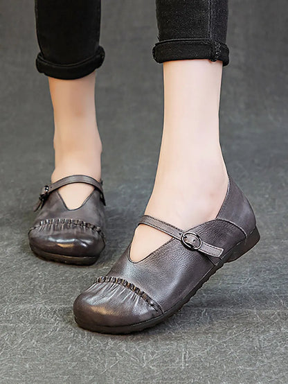 Classic Vintage Shoes with a Flattering Fit
