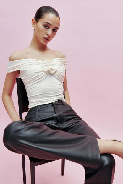 3d Knit Off-shoulder Top