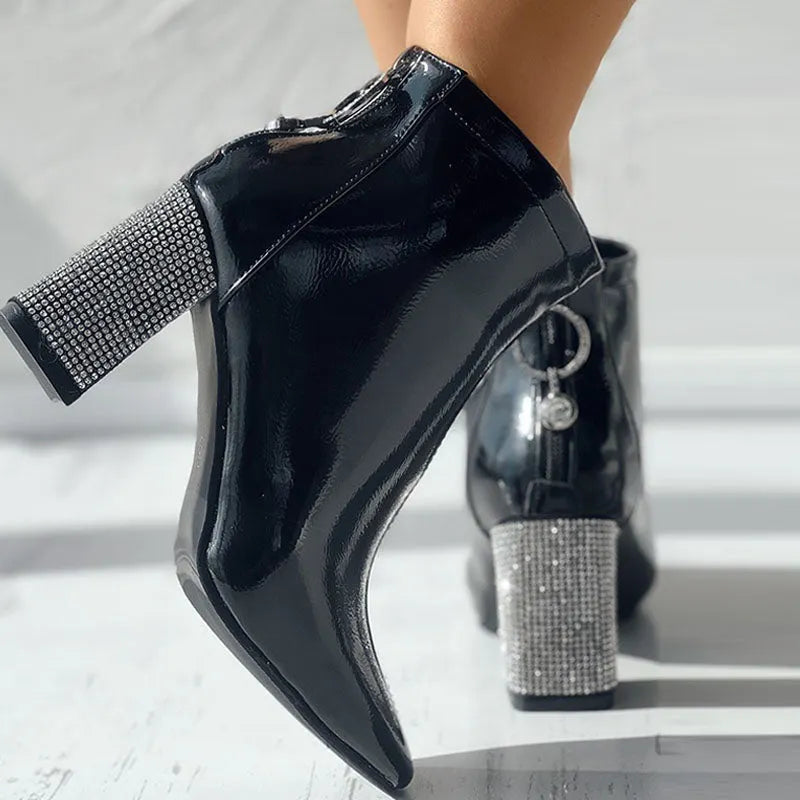 Finely Styled Shoes with a Classic Vintage Look