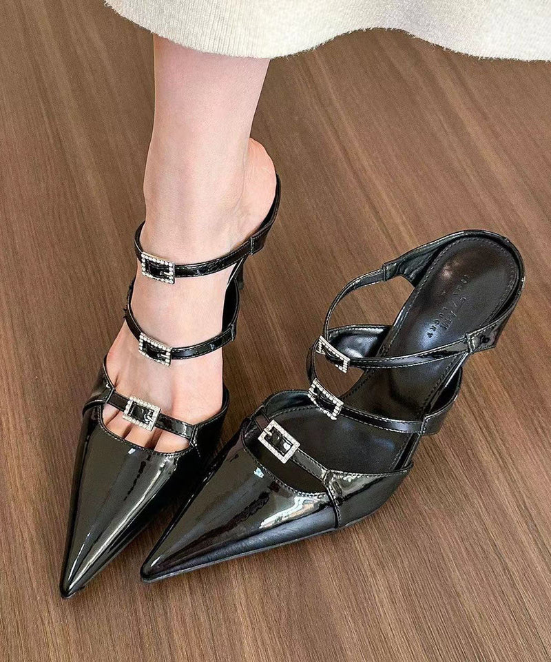 Beautifully Finished Heels in a Timeless Design