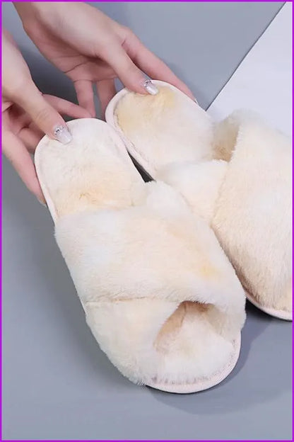 Casually Elegant Slippers with a Refined Edge