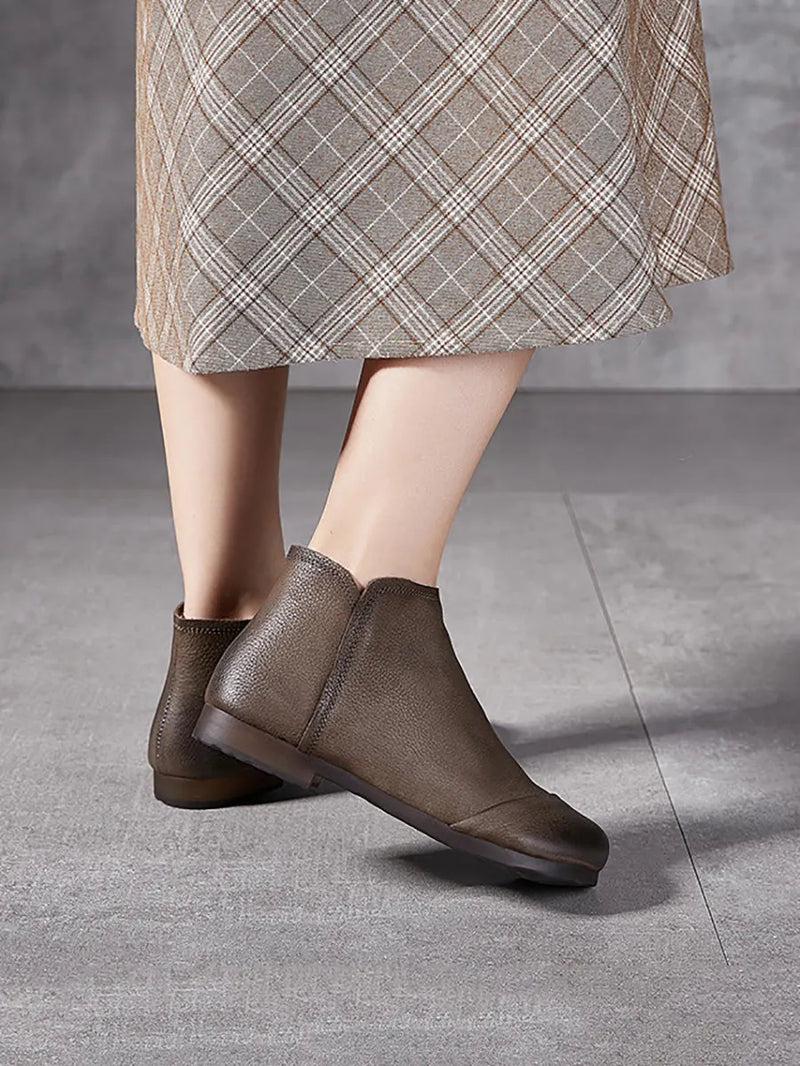 Elegantly Styled Boots for Everyday Wear