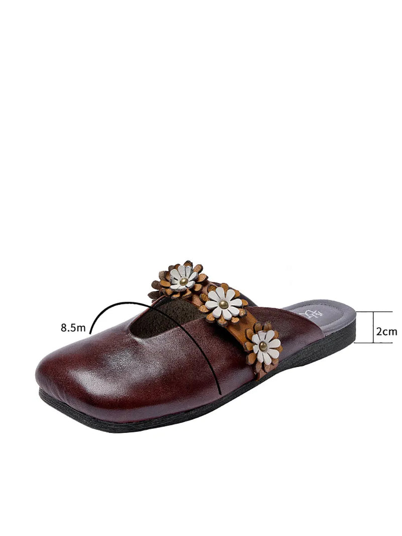 Effortlessly Elegant Slippers with a Timeless Design