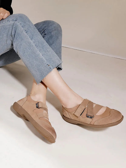 Casually Elegant Shoes with a Refined Edge