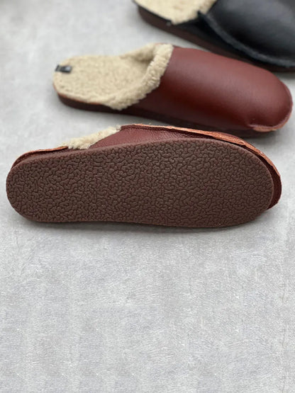 Elegantly Styled Slippers for Everyday Wear