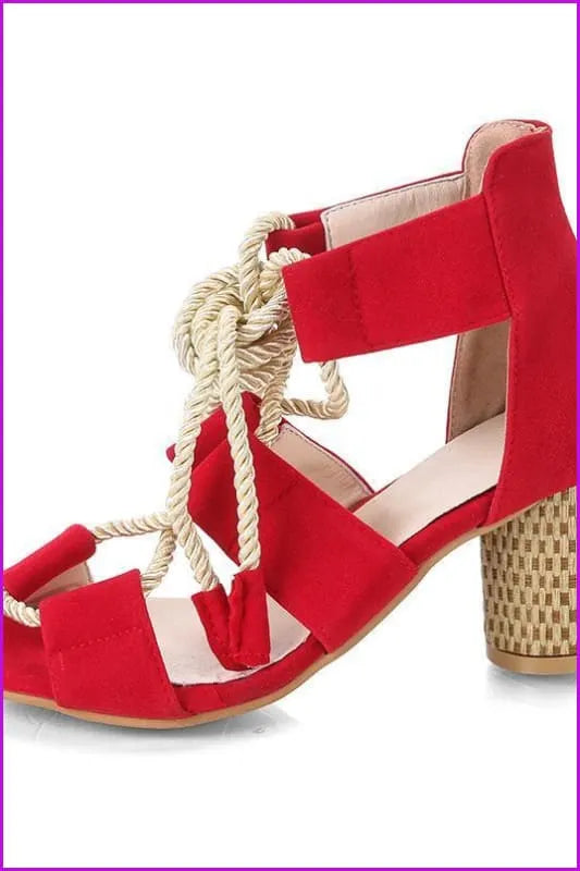 Classic Vintage Heels with a Flattering Fit