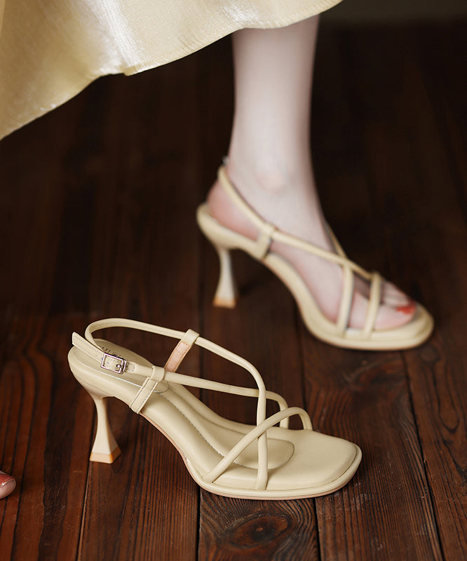 Effortlessly Elegant Sandals with a Timeless Design