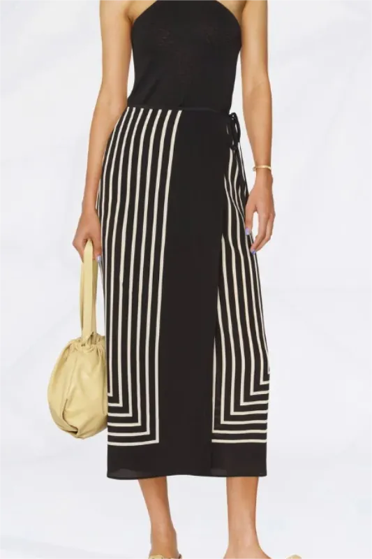 Geometric Patterns Warp Midi Skirt