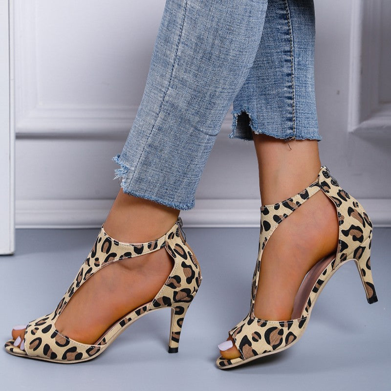 Casually Elegant Shoes with a Refined Edge