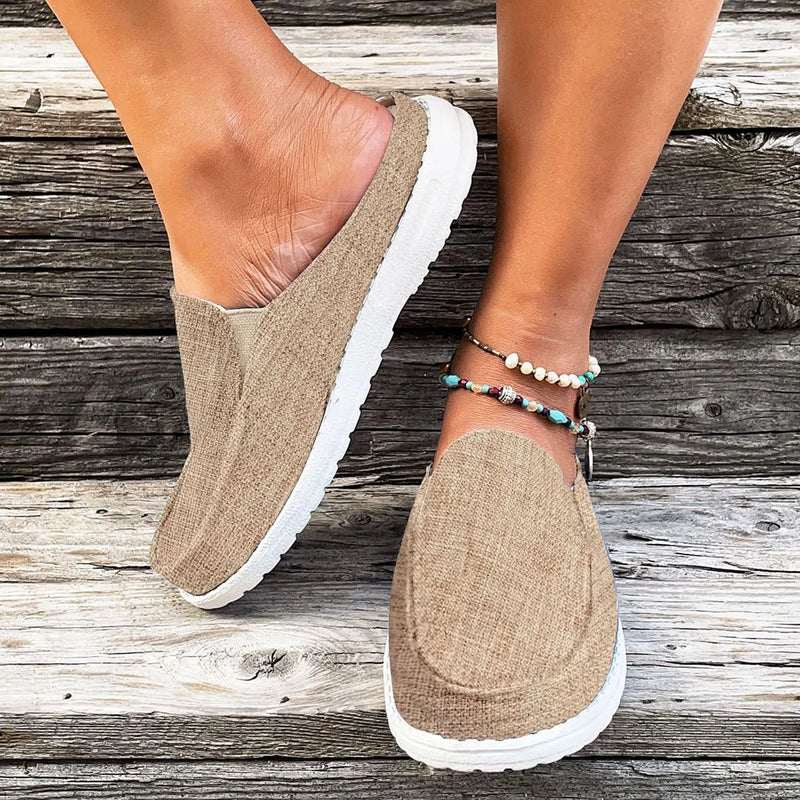 Finely Styled Slippers with a Classic Vintage Look