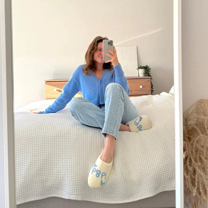 Finely Styled Slippers with a Classic Vintage Look