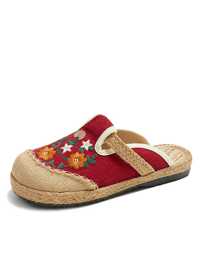 Effortlessly Elegant Slippers with a Timeless Design