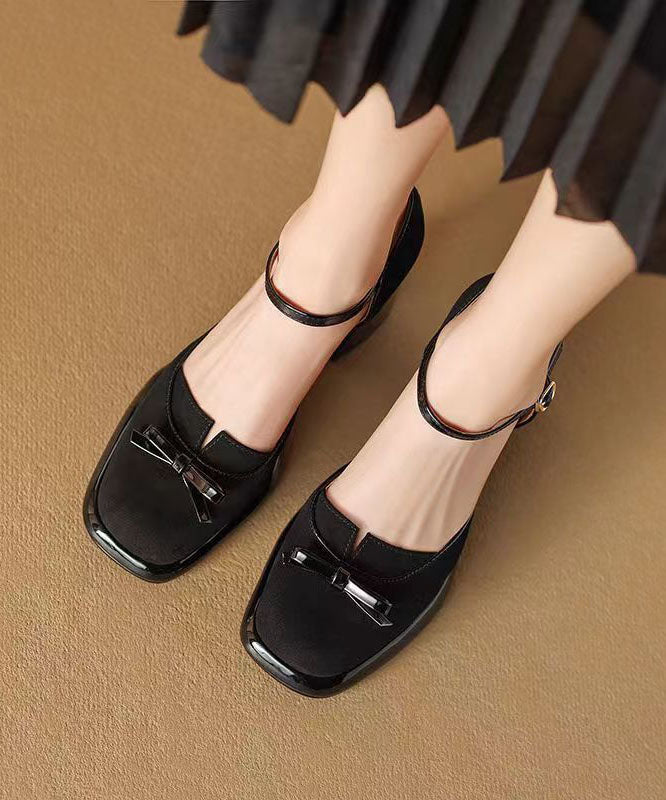Finely Styled Sandals with a Classic Vintage Look