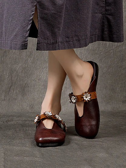 Effortlessly Elegant Slippers with a Timeless Design