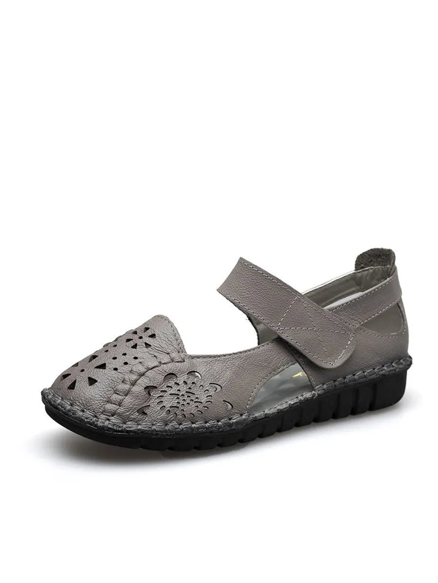 Casually Elegant Sandals with a Refined Edge