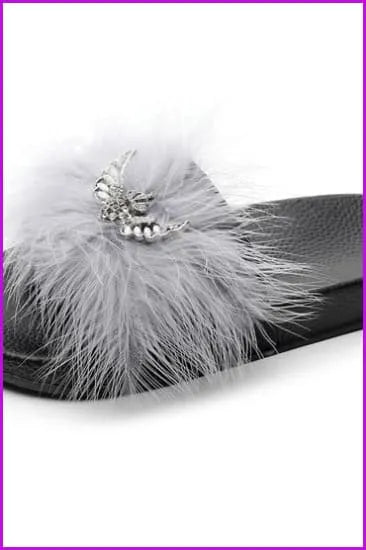 Casually Elegant Slippers with a Refined Edge