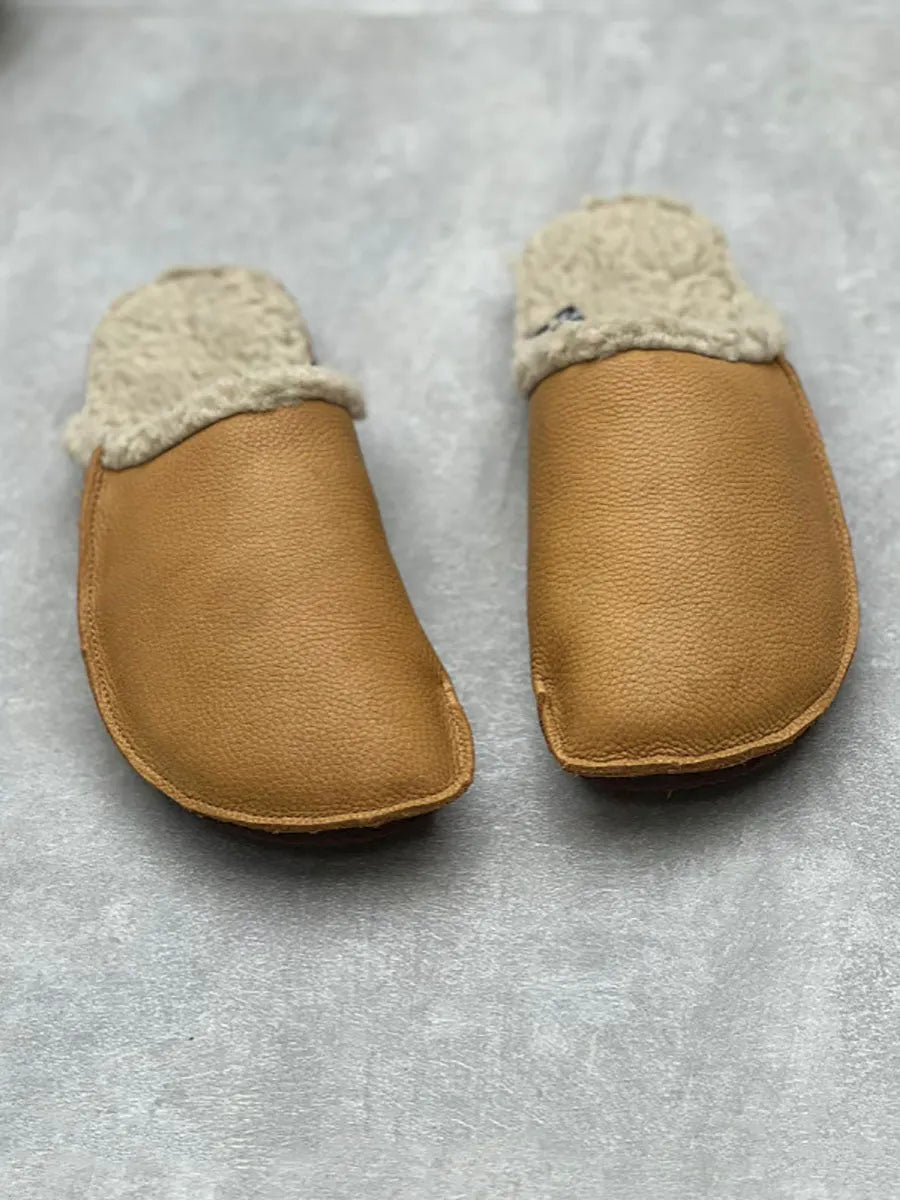 Elegantly Styled Slippers for Everyday Wear