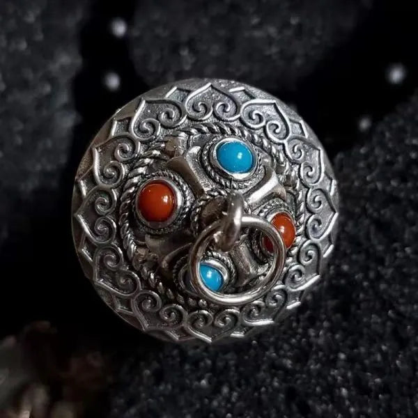Beautifully Crafted Garment in a Classic Style