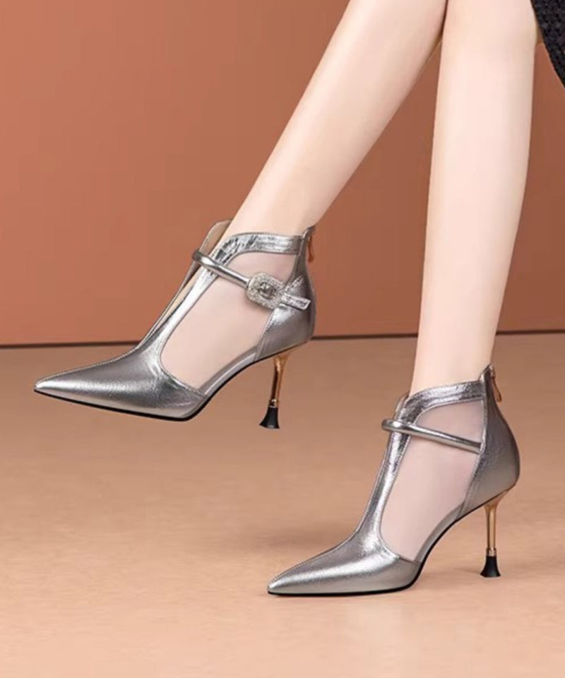 Beautifully Finished Boots in a Timeless Design