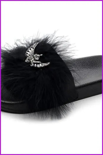 Casually Elegant Slippers with a Refined Edge
