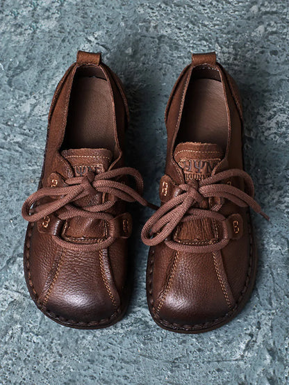 Effortlessly Elegant Shoes with a Timeless Design