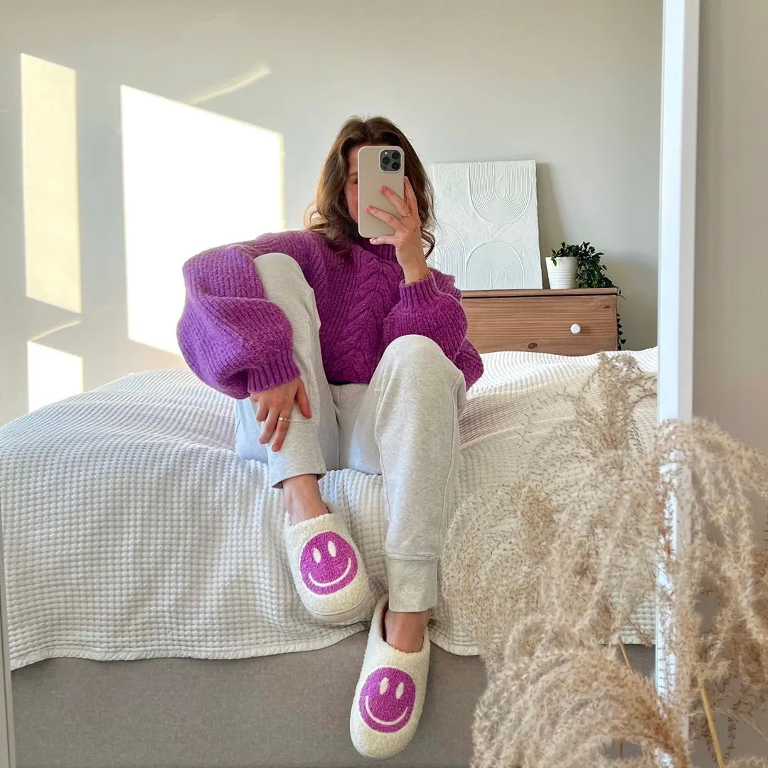 Finely Styled Slippers with a Classic Vintage Look
